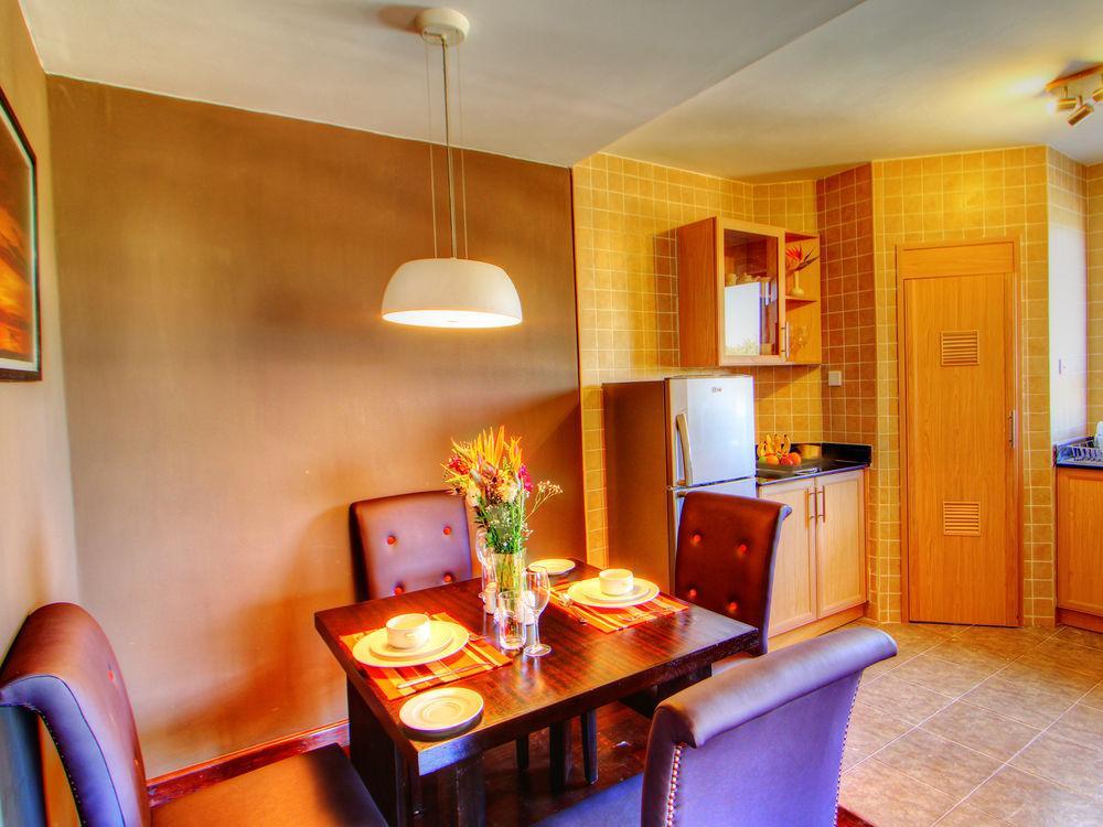 Nelson'S Court Serviced Apartments ไนโรบี ภายนอก รูปภาพ