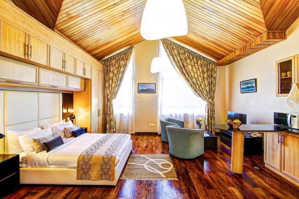 Nelson'S Court Serviced Apartments ไนโรบี ภายนอก รูปภาพ