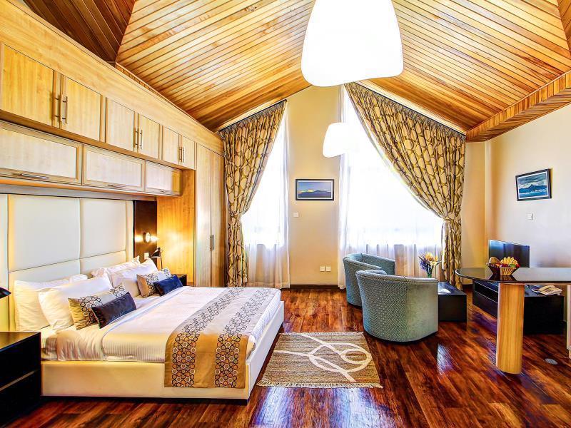 Nelson'S Court Serviced Apartments ไนโรบี ภายนอก รูปภาพ